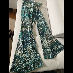 Green multi color stretch bell bottom pant